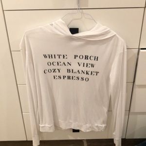 Wild fox hooded thin sweatshirt! Perfect for beach